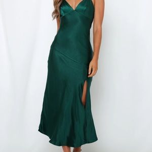 ASKING FOR A FRIEND MIDI DRESS FOREST GREEN
